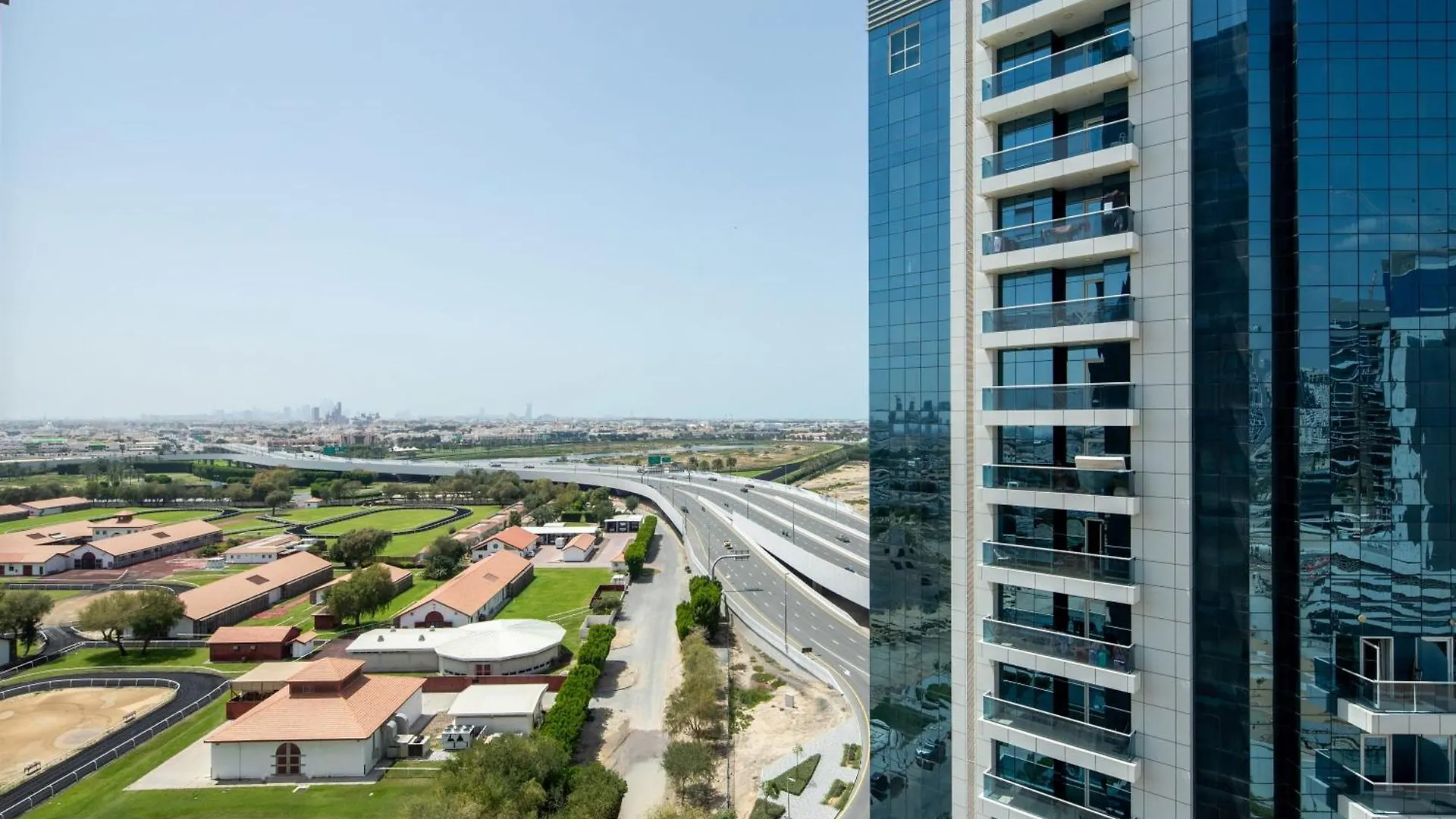 Apartment Frank Porter - Capital Bay Tower B Dubai