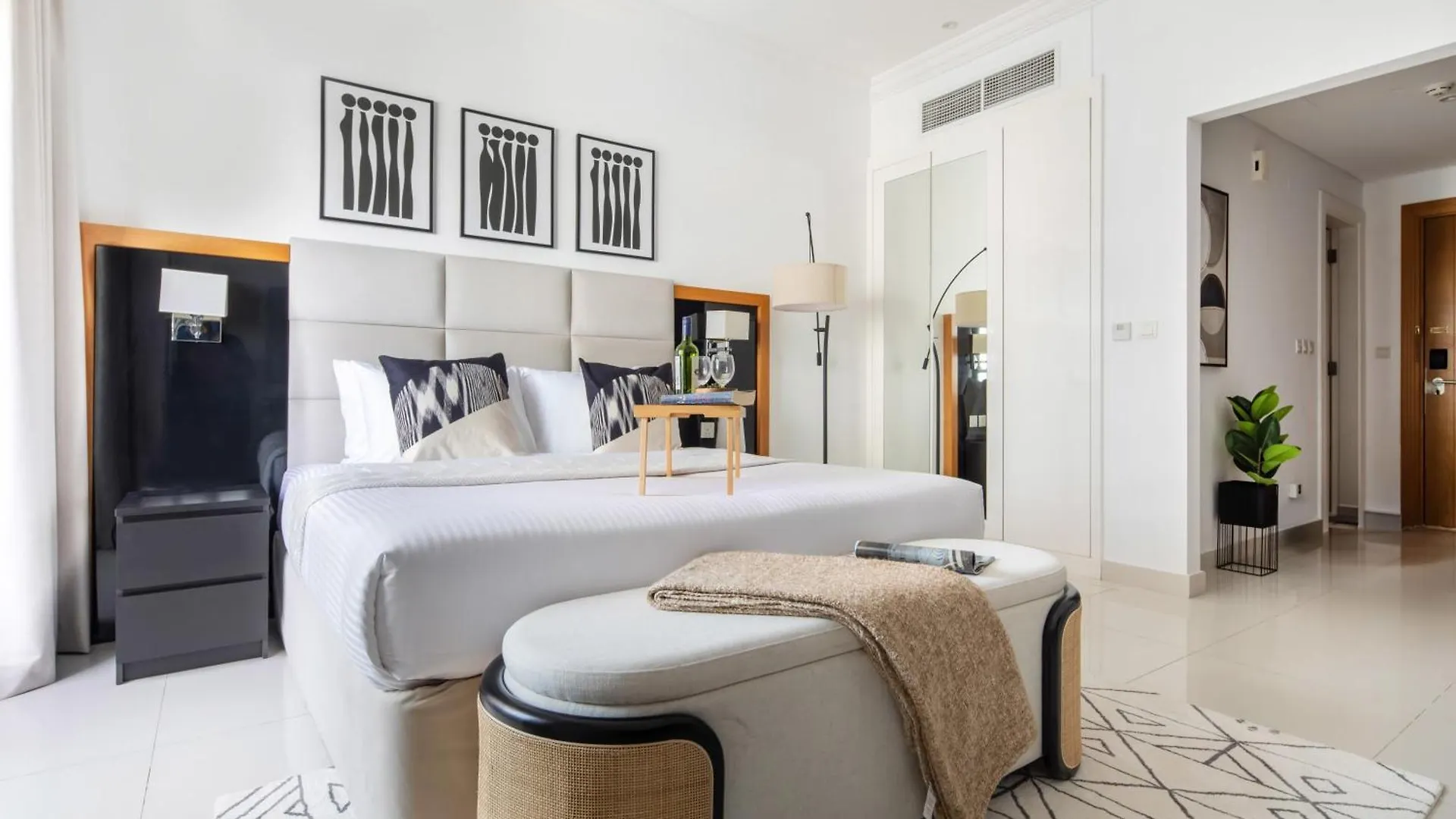 Apartment Frank Porter - Capital Bay Tower B Dubai